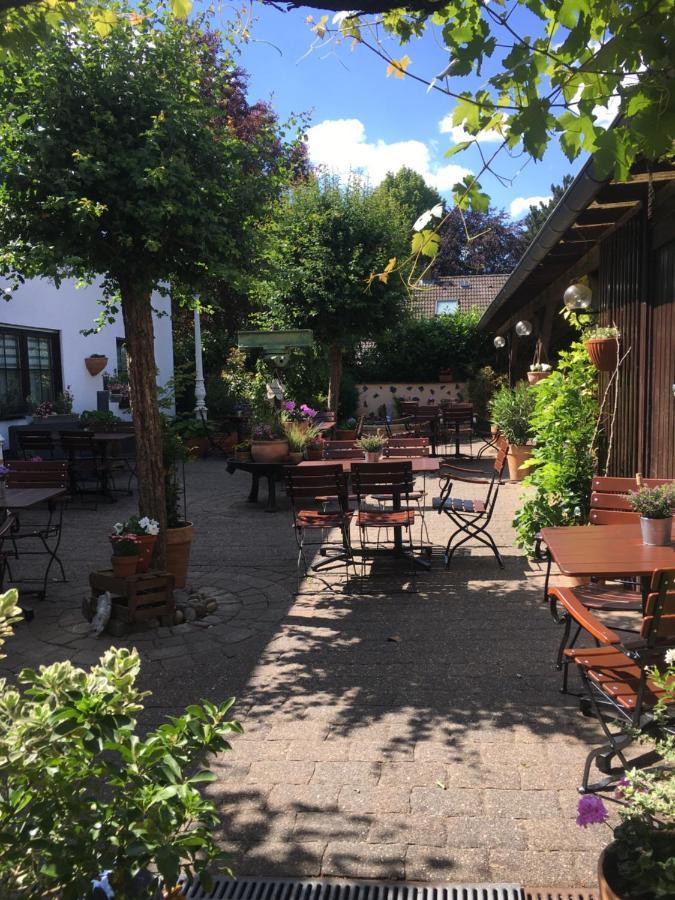 קובלנץ Hotel & Weinhaus Zum Schwarzen Baeren מראה חיצוני תמונה