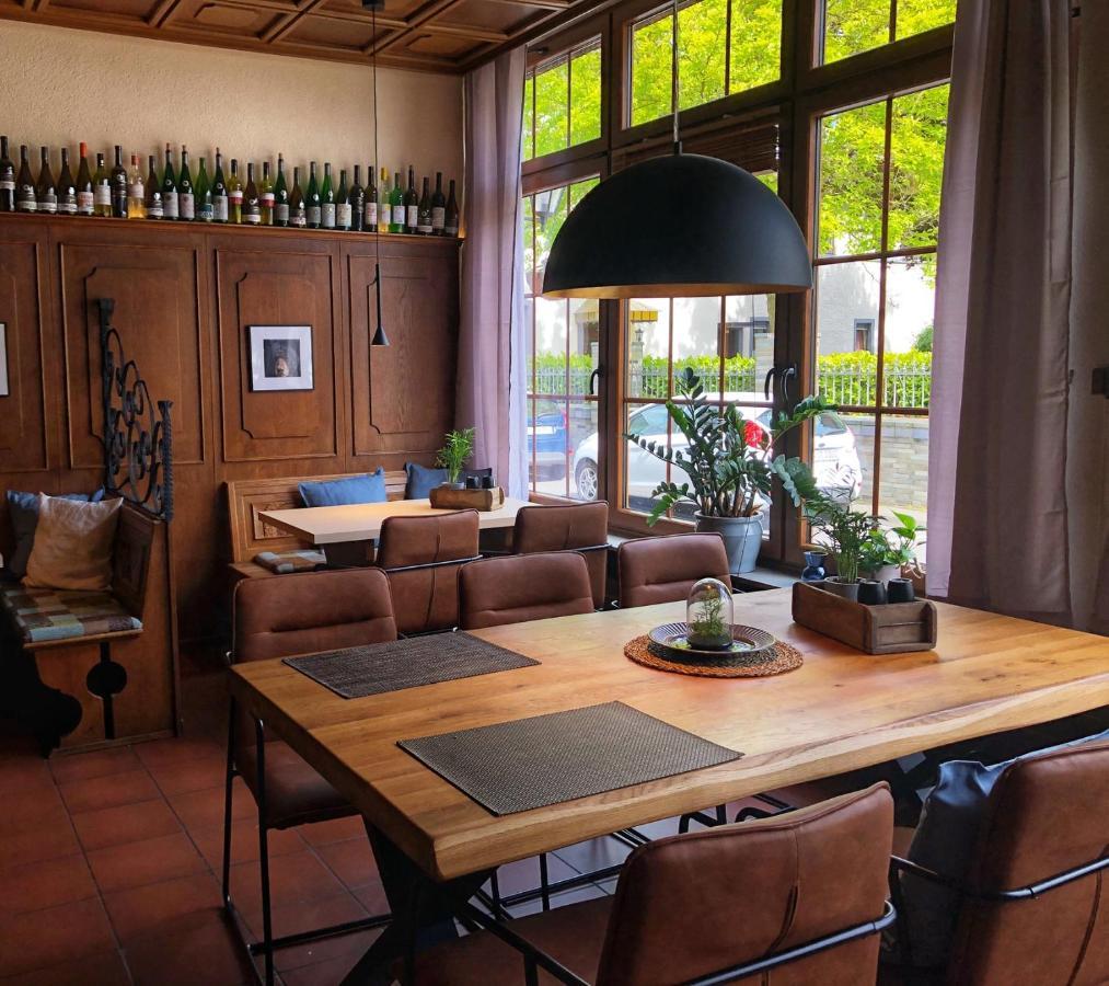 קובלנץ Hotel & Weinhaus Zum Schwarzen Baeren מראה חיצוני תמונה