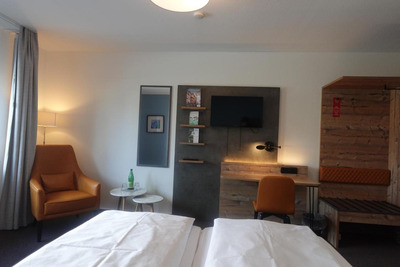 קובלנץ Hotel & Weinhaus Zum Schwarzen Baeren מראה חיצוני תמונה
