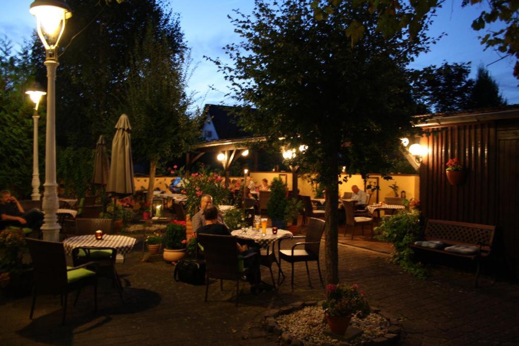 קובלנץ Hotel & Weinhaus Zum Schwarzen Baeren מראה חיצוני תמונה
